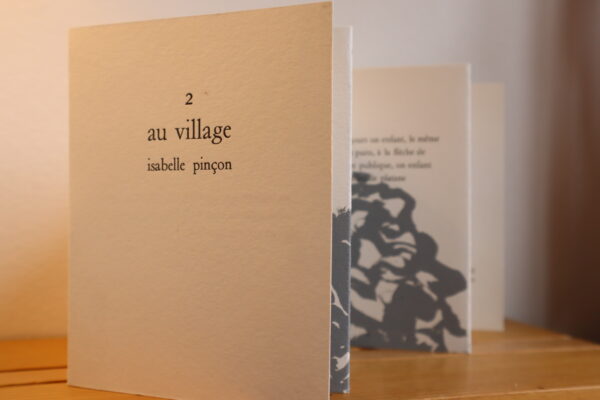 Au Village
